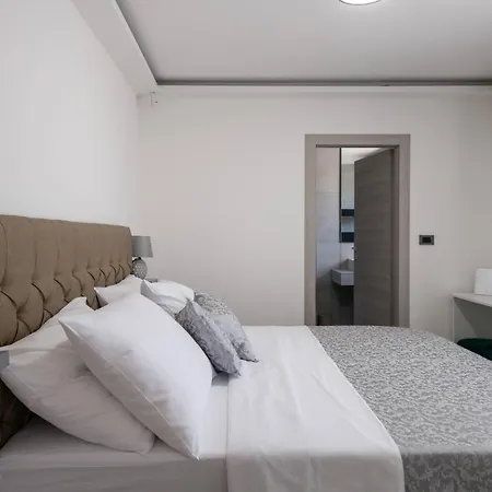 Speranza Fuer 10 Personen * Pula