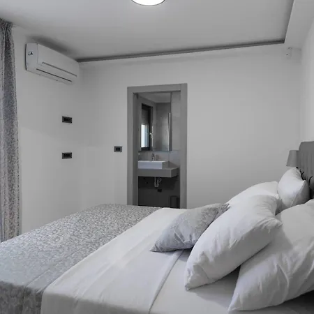 Speranza Fuer 10 Personen Holiday home